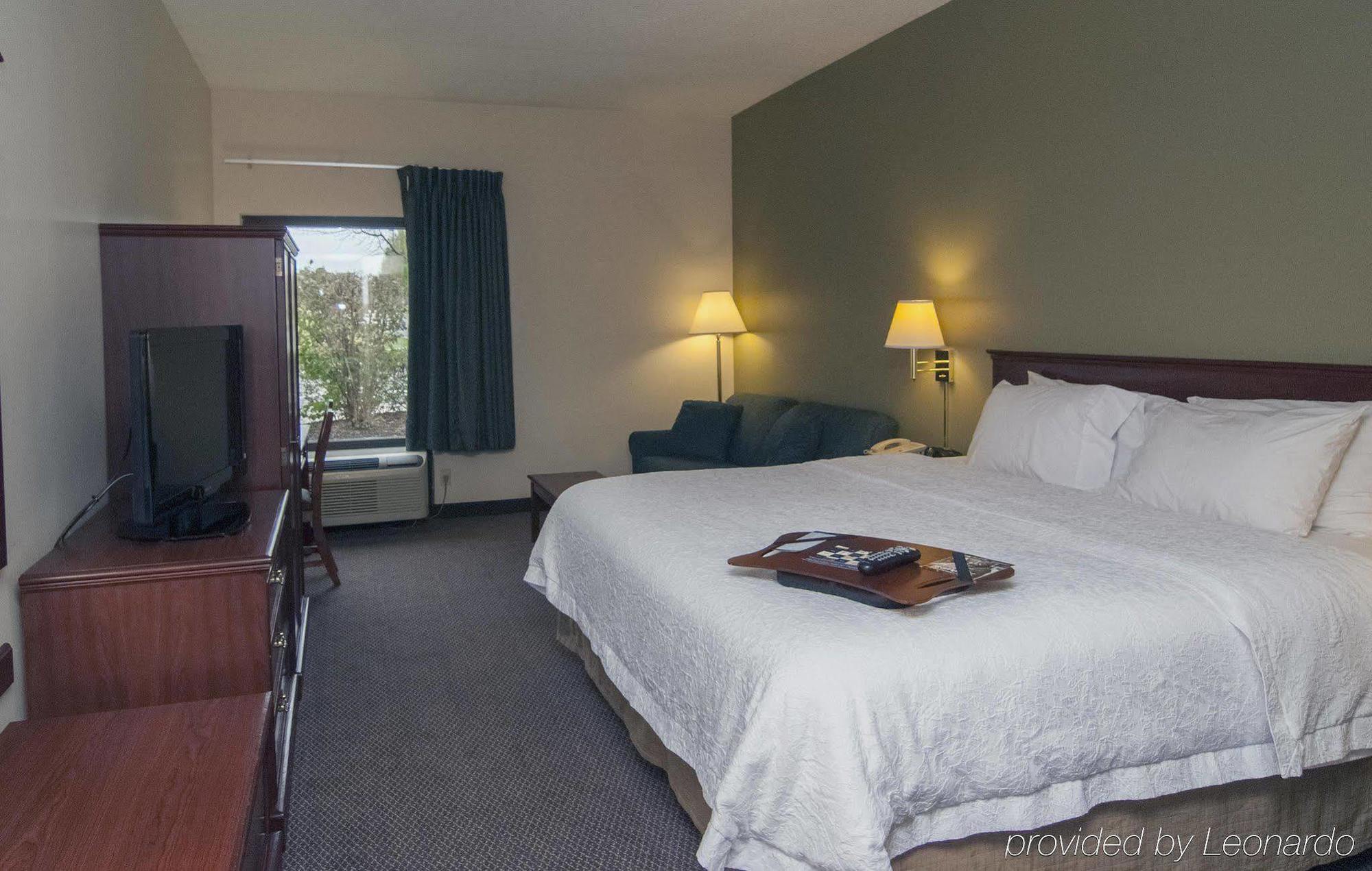 Hampton Inn Flemington Buitenkant foto